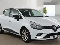 Used Renault Clio Play 90 HP (66 kW) 2018 White Hatchback
