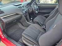 Używany Suzuki Swift SZ3 2013 Czerwony Hatchback