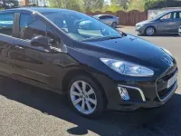 Gebraucht Peugeot 308 Active 120 PS (88 kW) 2011 Schwarz Kleinwagen