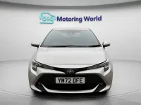 Usado Toyota Corolla Design 122 HP (89 kW) 2022 Prateado Citadino