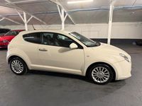 Used Alfa Romeo MiTo Sprint 85 HP (62 kW) 2014 White Hatchback