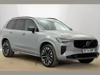 Usado Volvo XC90 Ultra 247 HP (181 kW) 2025 Cinzento SUV