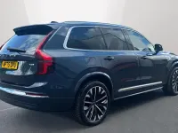 Begagnad Volvo XC90 Ultra 455 HK (334 kW) 2025 Blå SUV