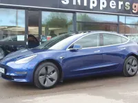 Used Tesla Model 3 Standard Range 239 kW (325 HP) 2019 Blue Sedan