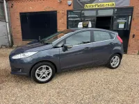 Used Ford Fiesta Zetec 75 HP (55 kW) 2013 Grey Hatchback