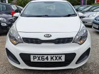 Used Kia Rio 84 HP (61 kW) 2014 White Hatchback
