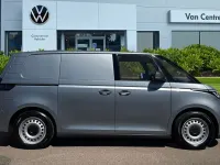 Usado VW ID. Buzz 210 kW (286 HP) 2024 Prateado Monovolume