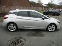 Used Vauxhall Astra SRi 110 HP (80 kW) 2017 Silver Hatchback