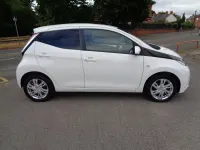 Used Toyota Aygo x-press 2015 White Hatchback
