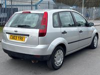 Used Ford Fiesta 80 HP (58 kW) 2003 Silver Hatchback