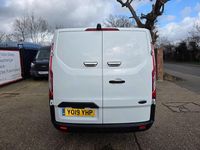 Używany Ford Transit Custom 105 KM (77 kW) 2019 Biały Van