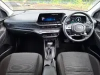 Używany Hyundai i20 Premium 100 KM (73 kW) 2023 Czerwony Hatchback