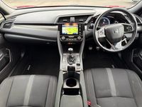 Used Honda Civic SR 126 HP (92 kW) 2019 Red Hatchback