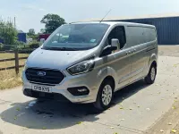 Used Ford Transit Custom Limited 130 HP (95 kW) 2019 Silver Van