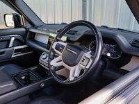 Used Land Rover Defender HSE Dynamic 250 HP (183 kW) 2023 Grey SUV