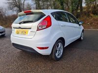 Used Ford Fiesta Zetec 2013 White Hatchback