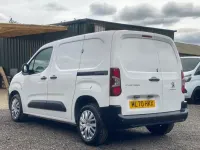 Used Peugeot Partner S 131 HP (96 kW) 2020 White MPV