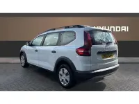 Begagnad Dacia Jogger Essentiel 110 HK (80 kW) 2022 Vit Minibuss
