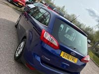 Used Ford Grand C-Max Zetec 120 HP (88 kW) 2016 Blue MPV