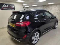 Usado Ford Fiesta Active X 140 HP (102 kW) 2019 Preto Citadino