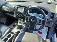 Used Nissan Navara Tekna 190 HP (139 kW) 2011 Black Pickup