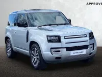 Usado Land Rover Defender 400 CV (294 kW) 2023 Plateado Familiar