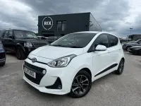 Used Hyundai i10 Premium 66 HP (48 kW) 2017 White Hatchback