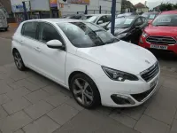 Używany Peugeot 308 Allure 2016 Biały Hatchback