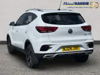Usado MG ZS Exclusive 105 CV (77 kW) 2024 Blanco SUV
