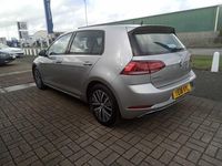 Used VW Golf VII SE 130 HP (95 kW) 2018 Silver Hatchback