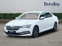 Used Skoda Superb LAURIN & KLEMENT 197 HP (144 kW) 2021 White Hatchback