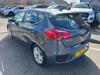 Używany Kia Ceed 134 KM (98 kW) 2017 Niebieski Hatchback