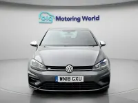 Begagnad VW Golf VII R 310 HK (228 kW) 2018 Grå Halvkombi