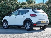 Used Dacia Sandero Essentiel 91 HP (66 kW) 2022 White Hatchback