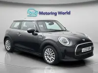Begagnad Mini Cooper Classic 136 HK (100 kW) 2023 Svart Halvkombi
