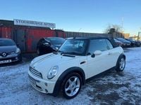 Used Mini Cooper Cabriolet 115 HP (84 kW) 2005 White Cabriolet