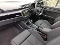 Begagnad Audi Q3 Black Edition 147 HK (108 kW) 2025 Grå SUV