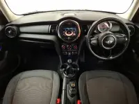 Used Mini ONE 102 HP (75 kW) 2017 Red Hatchback