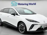 Used MG MG4 EV Trophy 150 kW (204 HP) 2023 White Hatchback