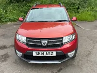 Used Dacia Sandero Lauréate 90 HP (66 kW) 2014 Red Hatchback