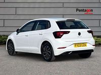 Usado VW Polo Life 94 CV (69 kW) 2023 Blanco Utilitario