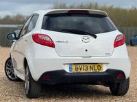 Używany Mazda 2 Edition 2013 Biały Hatchback