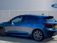 Used Ford Focus ST-Line 125 HP (91 kW) 2023 Blue Hatchback