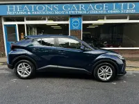 Used Toyota C-HR 122 HP (89 kW) 2023 Blue SUV