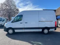 Begagnad Mercedes Sprinter Progressive 2023 Vit Van