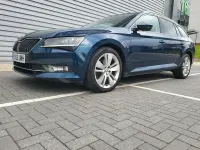 Used Skoda Superb SE L Executive 190 HP (139 kW) 2016 Blue Estate