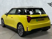 Used Mini Cooper Hatch 133 kW (181 HP) 2024 Yellow Hatchback