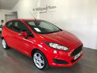 Used Ford Fiesta Style 82 HP (60 kW) 2013 Red Hatchback