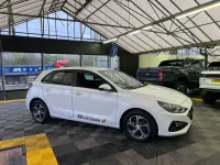 Used Hyundai i30 SE 120 HP (88 kW) 2021 White Hatchback