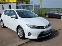 Used Toyota Auris 2013 White Hatchback